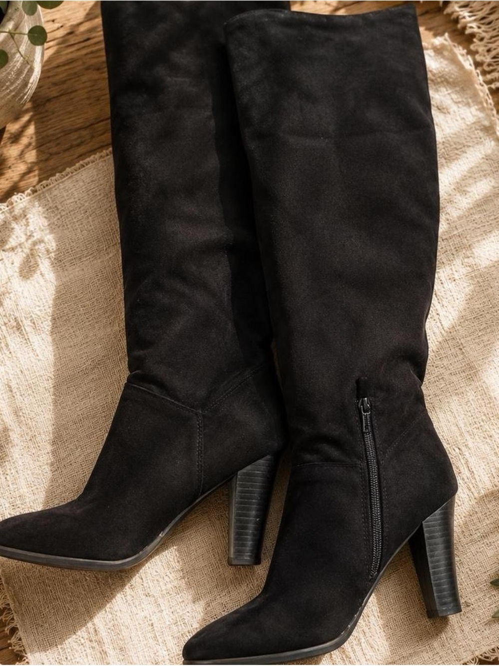 Black Knee-High Suede Boots - Women's Fashion Heel